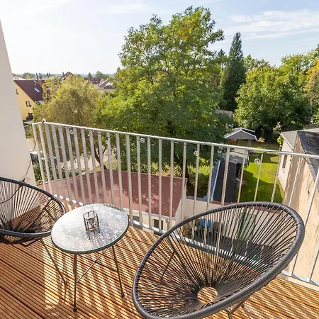 *neu* 2 Zi, Offene Küche, Balkon