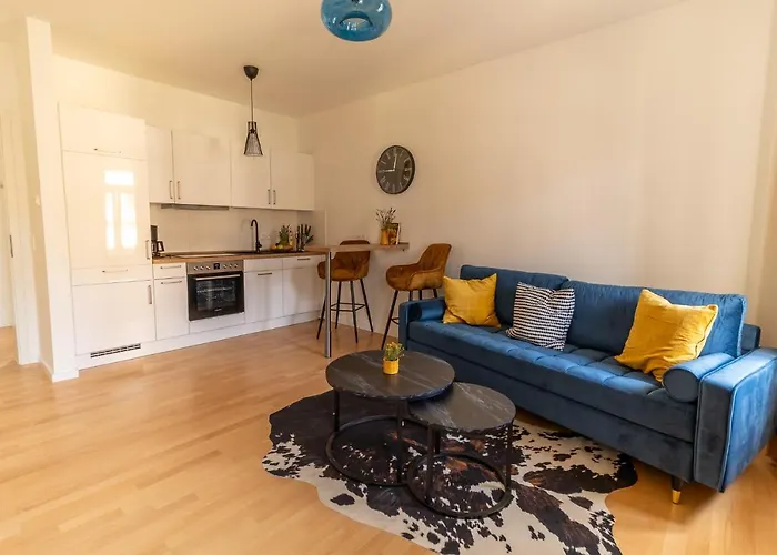 *neu* 2 Zi, Offene Kueche, Balkon Pirna