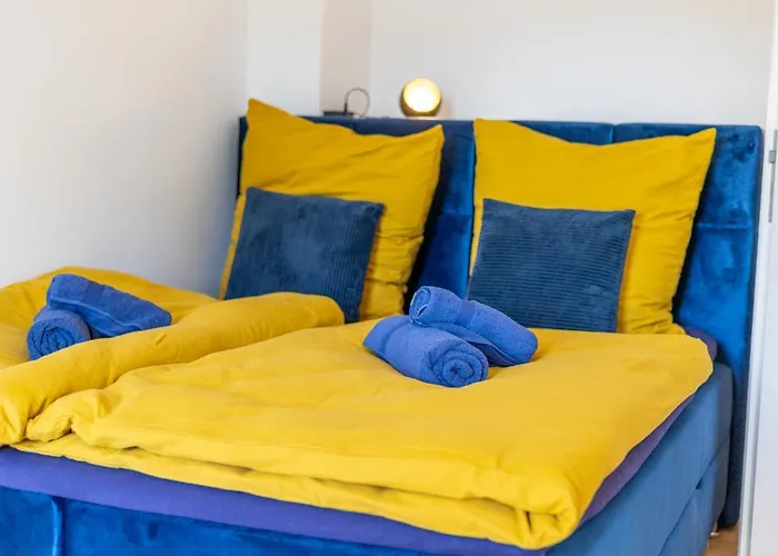 Apartment *neu* 2 Zi, Offene Kueche, Balkon *