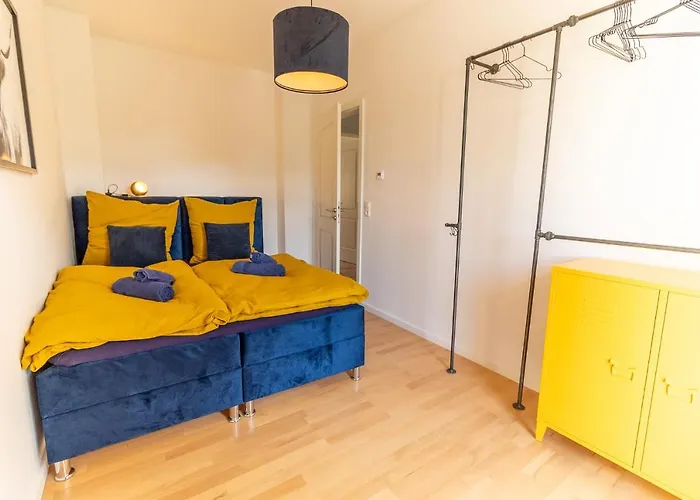 *neu* 2 Zi, Offene Kueche, Balkon