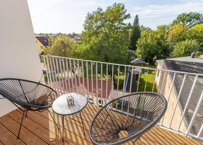 *neu* 2 Zi, Offene Kueche, Balkon